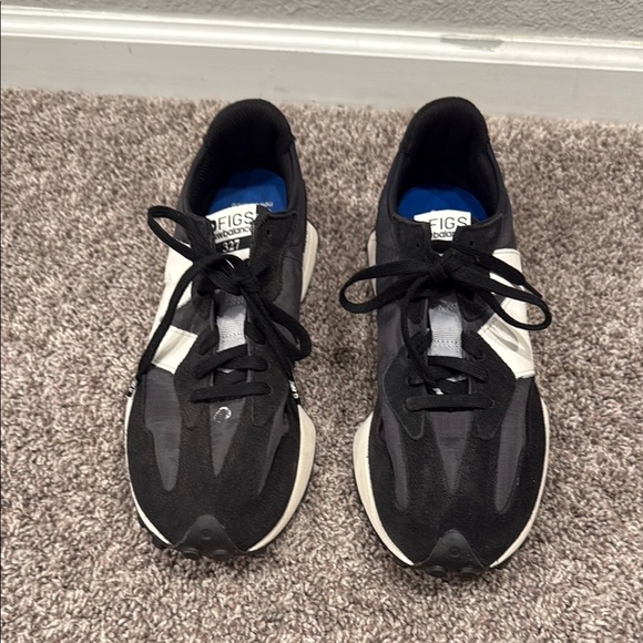 New balance X Figs 327 Black and White Sneakers with Modern Design size 10.5 - Picture 1 of 7